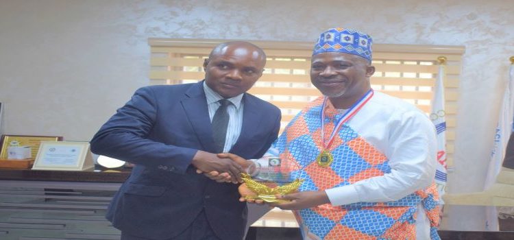 African Students Honour Olateru